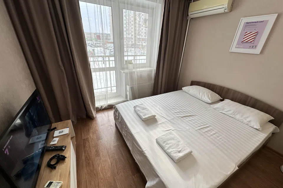 В Гости на Строителей 90Б - 1к квартира рядом с ТРК Планета