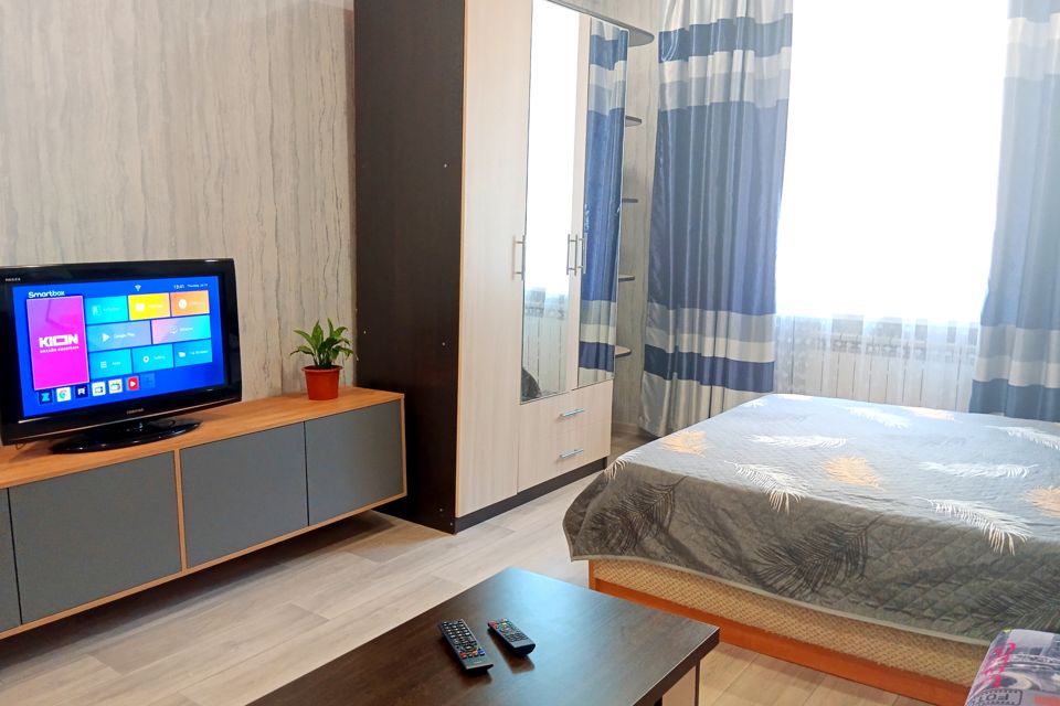 Квартира состоит из двух раздельных комнат с кухней 9 м.кв