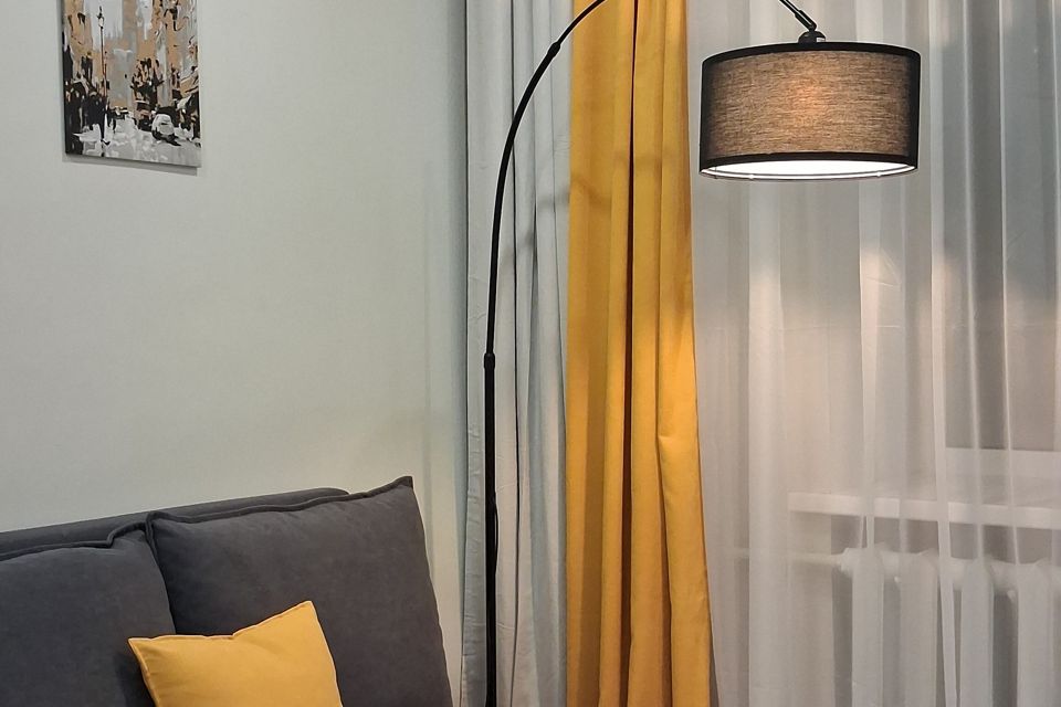 Уютная квартира с новым ремонтом в самом центре города .