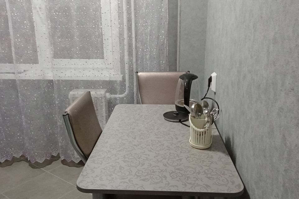 Уютная квартира находится 2 остановки от центрального рынка 