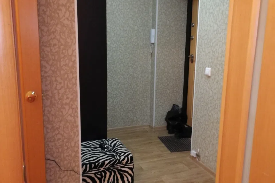 Павловский тракт 203,Аэропорт , Теплый рынок, аквапарк 