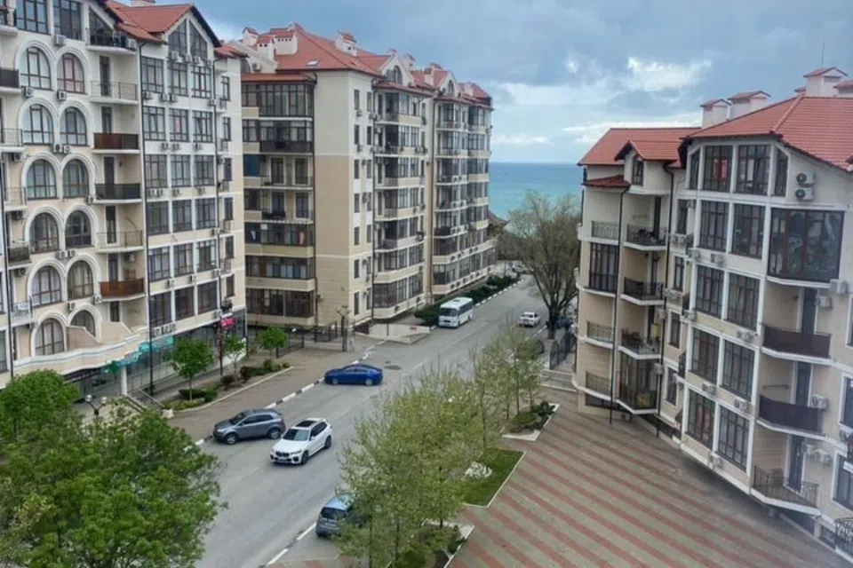 Уютная новая квартира с видом на море