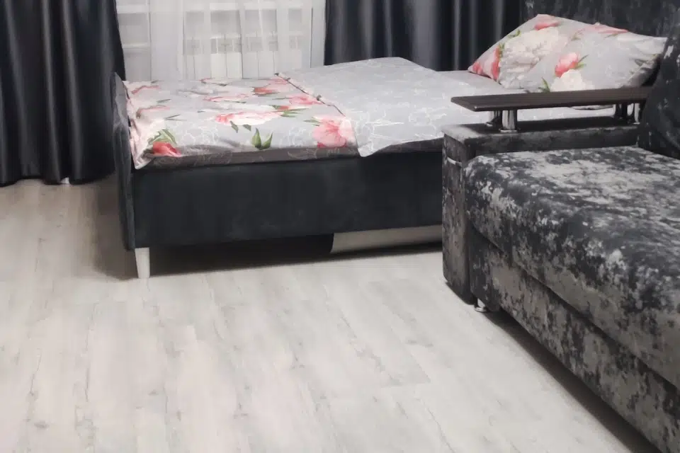 Квартира на Великолукской 15