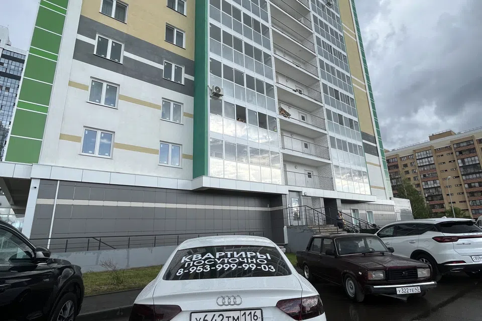 Квартира на 18 этаже с видом на город.

