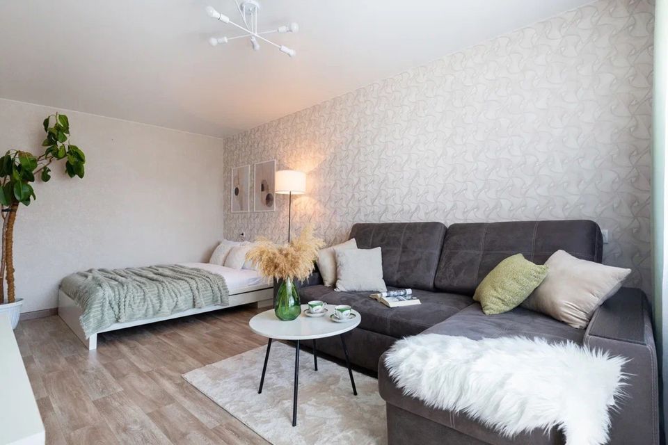 Семейная двух комнатная квартира у ЖД вокзала