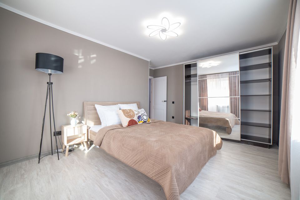 Трехкомнатная квартира напротив ТЦ Академический