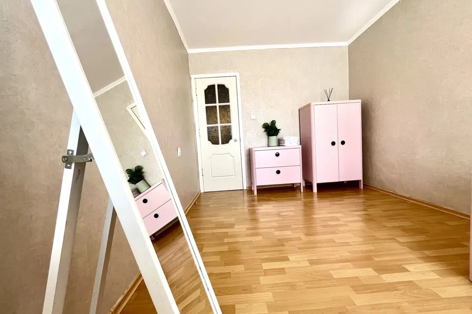 Светлая квартира для проживания на троих