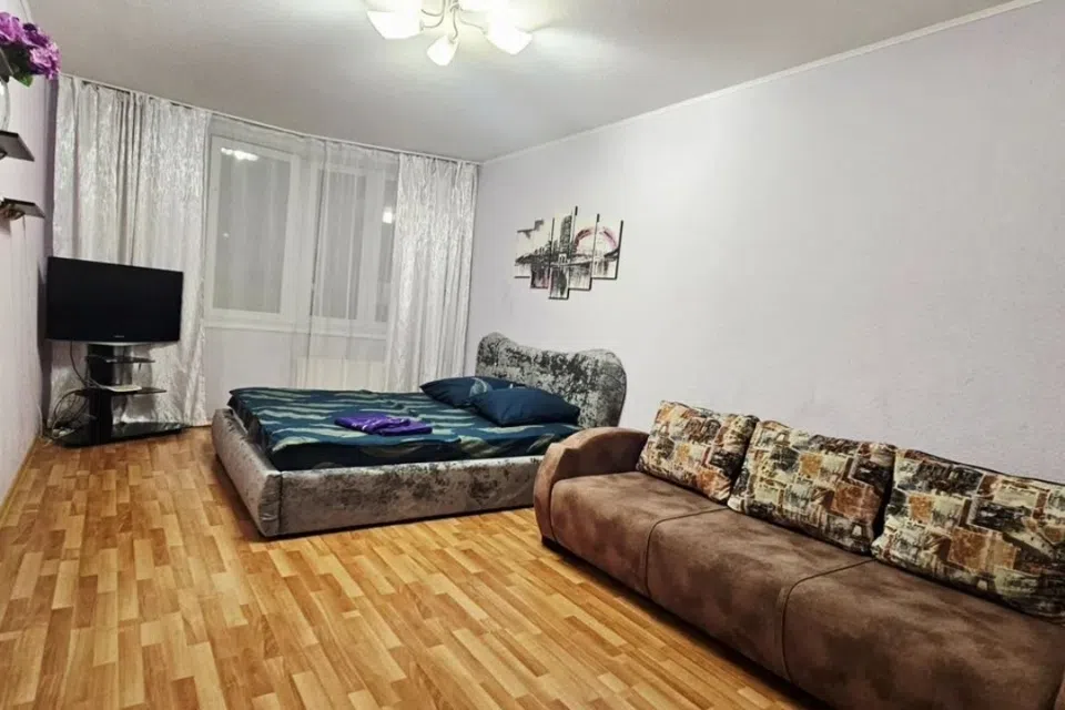 Уютная квартира с хорошей детской площадкой. 