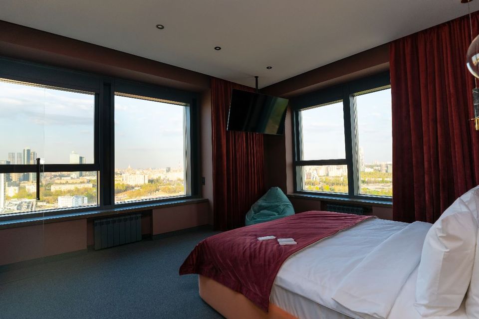 Представительский Люкс с джакузи и панорамными видами