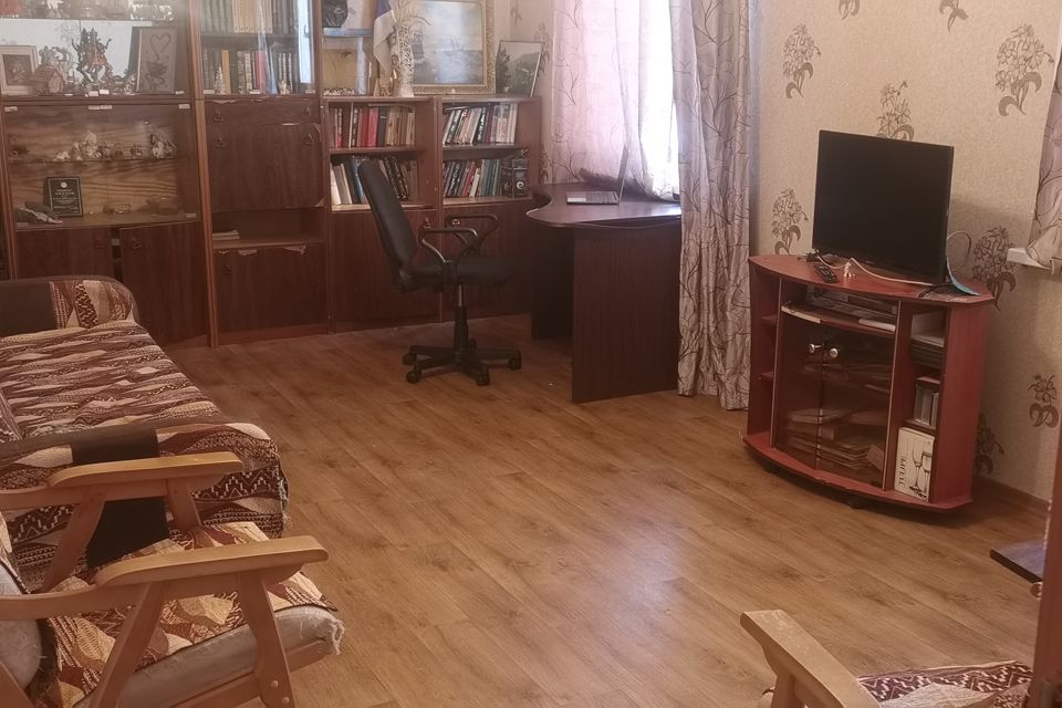 Большая комната с потрясным видом на залив
