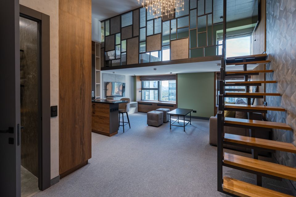 Просторный двухэтажный апартамент  с панорамным видом 