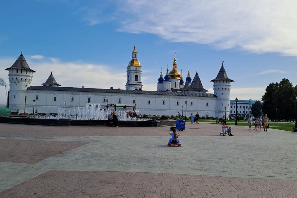 Уютная квартира с видом на Иртыш, в историческом центре.