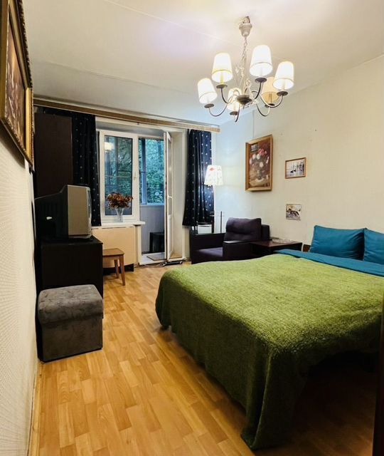 Oчень тихaя и уютная квартиpa