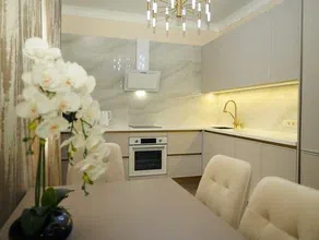 В клубном пространстве сдается коттедж на длительный срок .