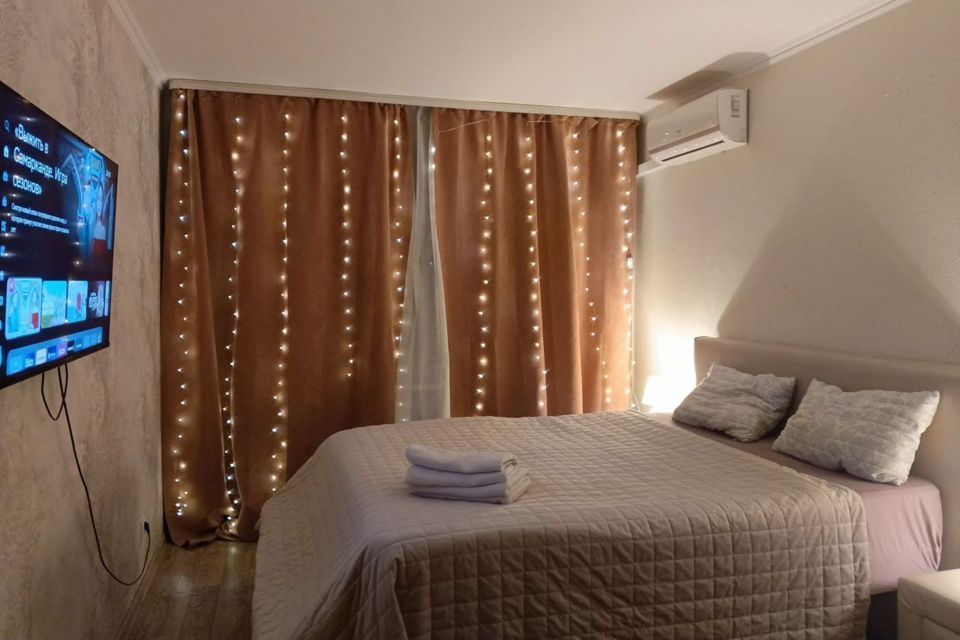 Уютная квартира с панорамными окнами