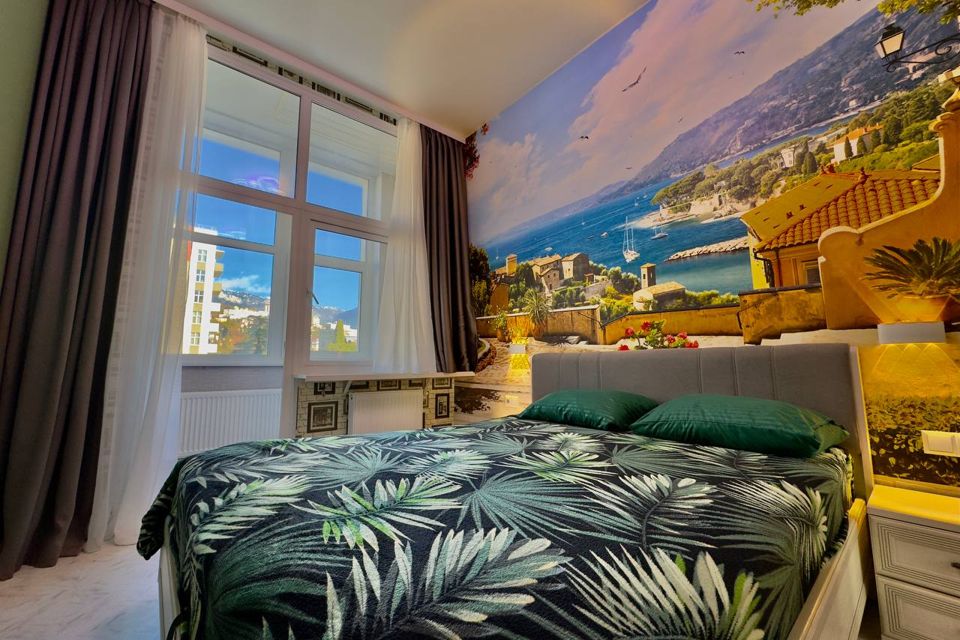 Новая уютная кв.с парковкой, центр Ялты,у Пионерского парка 