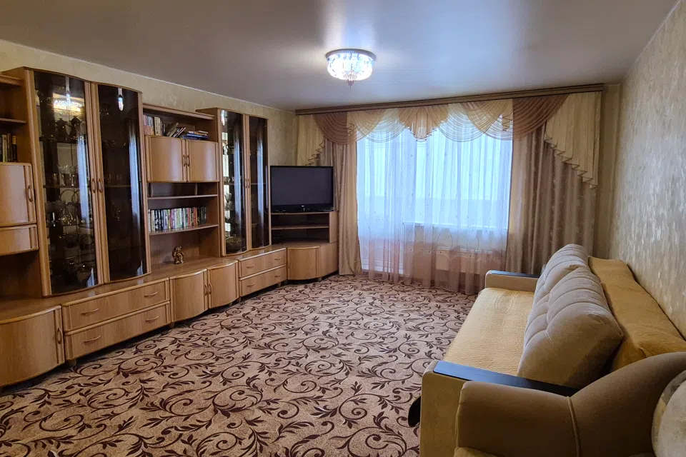 2 комн. квартира 60м2 мкрн. Кубяка