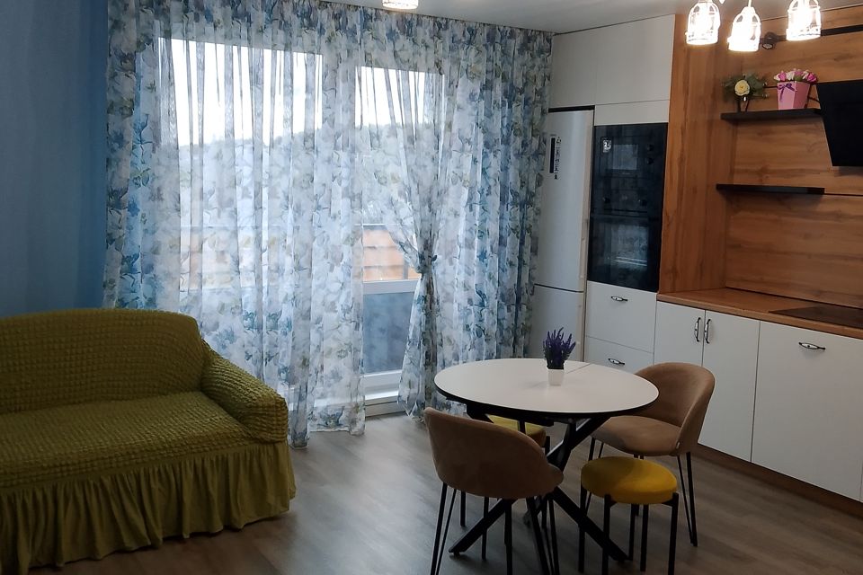 Уютная квартира со своей терассой,
