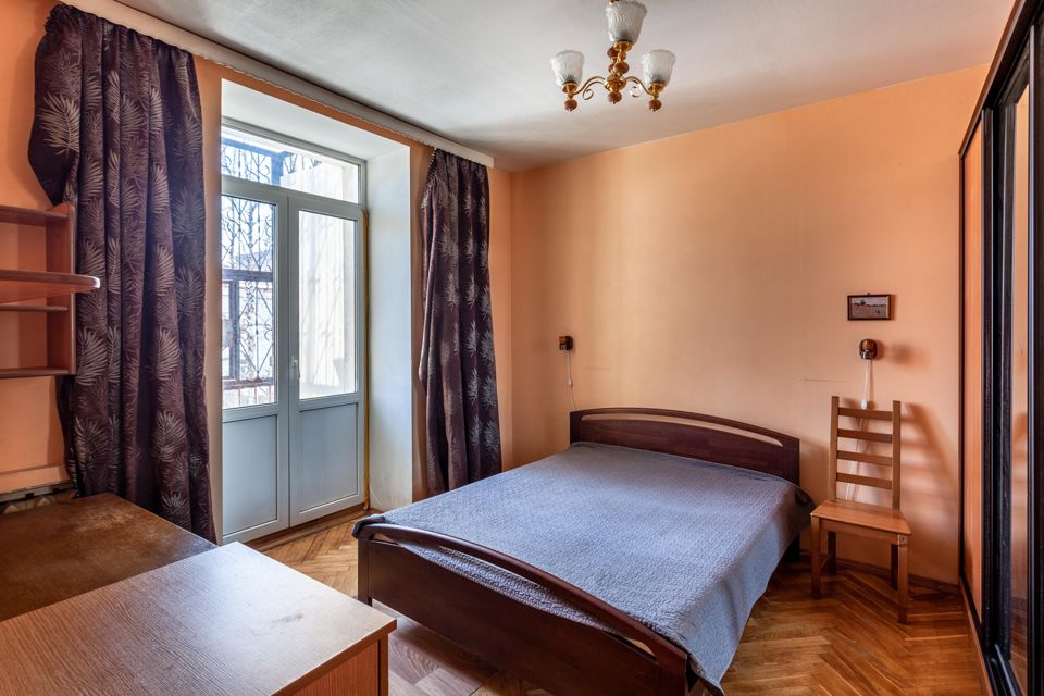 Просторная трехкомнатная квартира в центре Архангельска