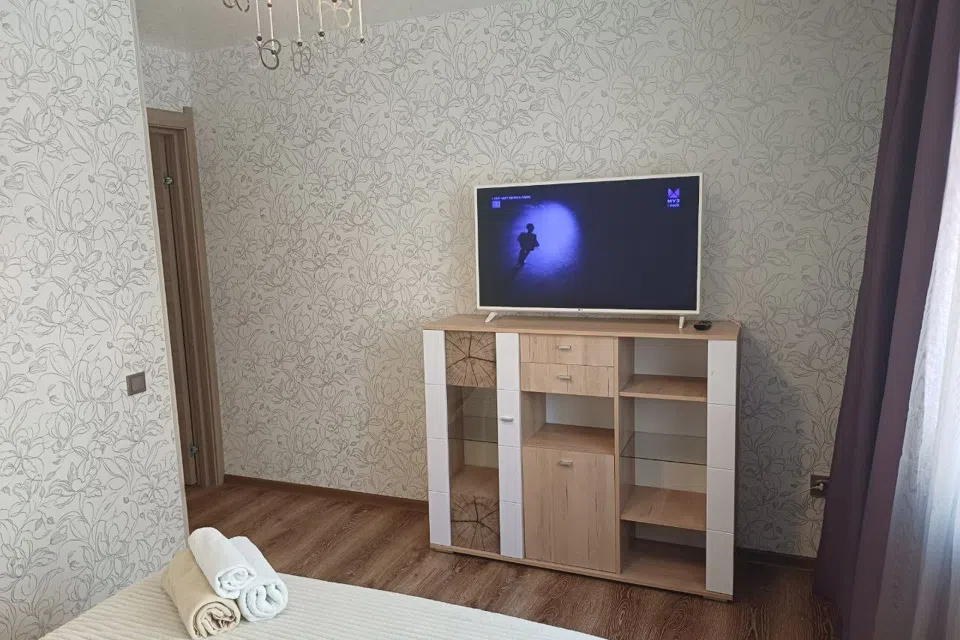 3х комнатная квартира на Заре