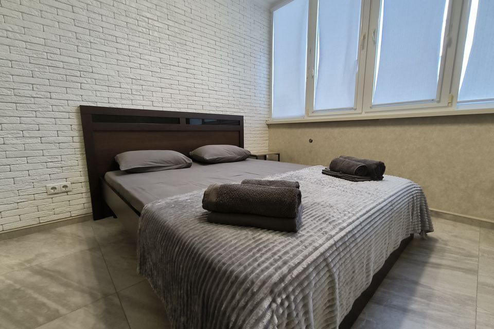 У Парка Победы в 10 мин от пляжа и Aquamarine Resort SPA