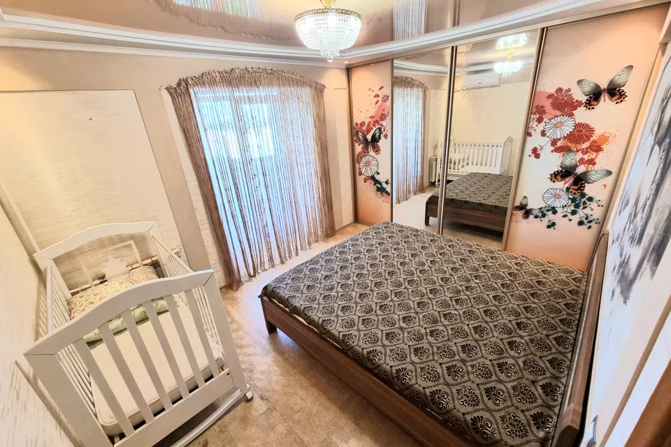 Хабаровск, Ленинградская 3, 5 гостей
