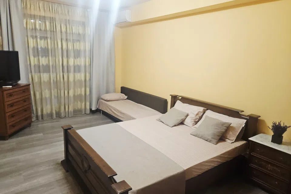 Полулюкс -2 спальни и кухня-гостиная -Golden Holiday апарт.