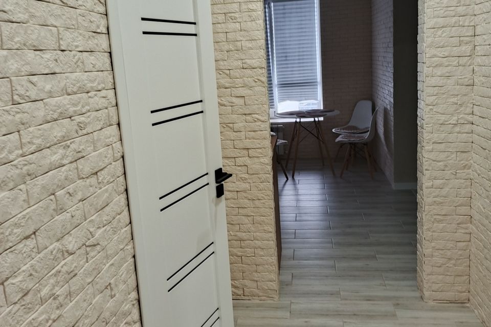 Сдаётся уютная квартира-студия  в новостройке.
