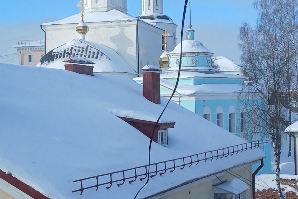 Уютная квартира с видом на церковь