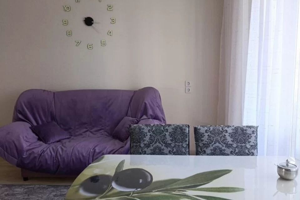 В новом доме..Чисто ,уютно.Все есть для вашего комфорта. 