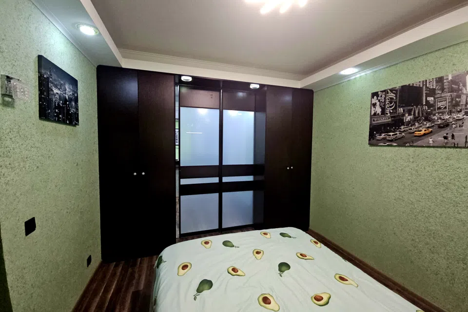 Люкс с 2 комнатами и балконом - Golden Holiday апартаменты 