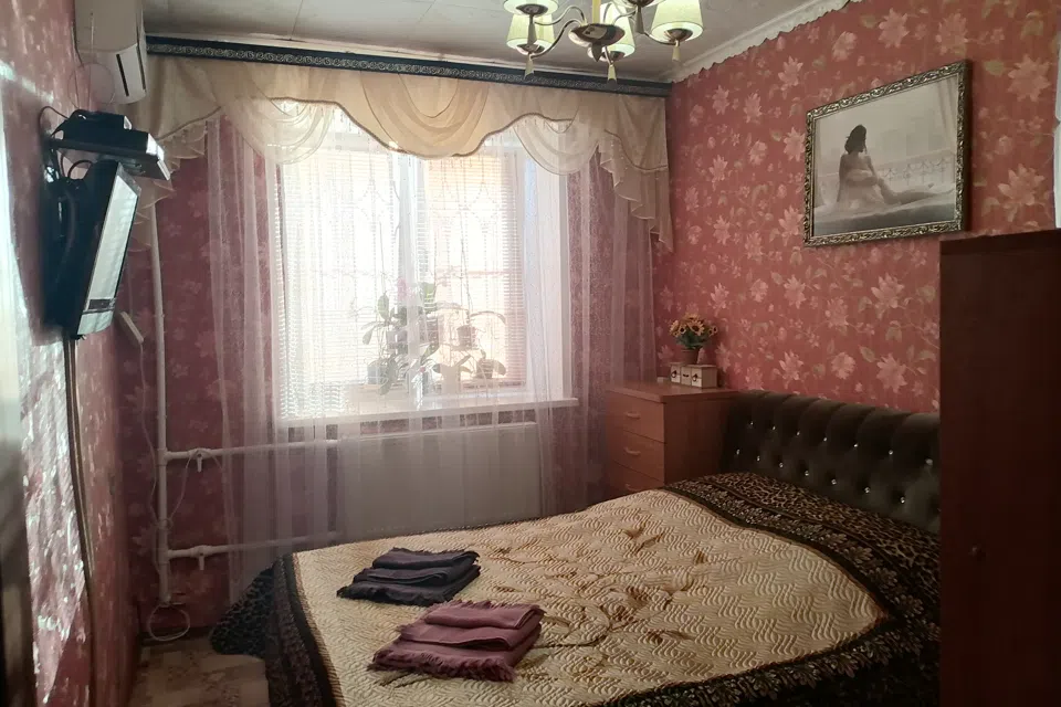 Двухкомнатная квартира в хорошем районе