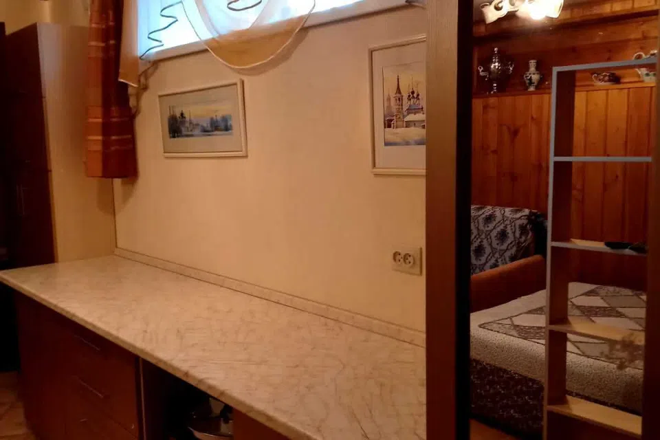 Номер на цокольном этаже гостевого дома