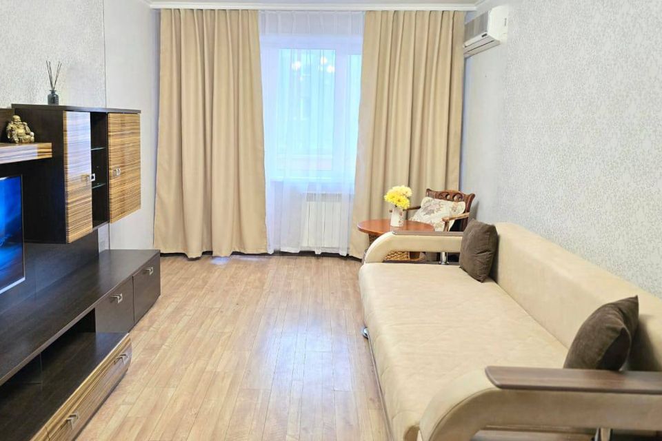 2-комн. квартира посуточно в Уссурийске