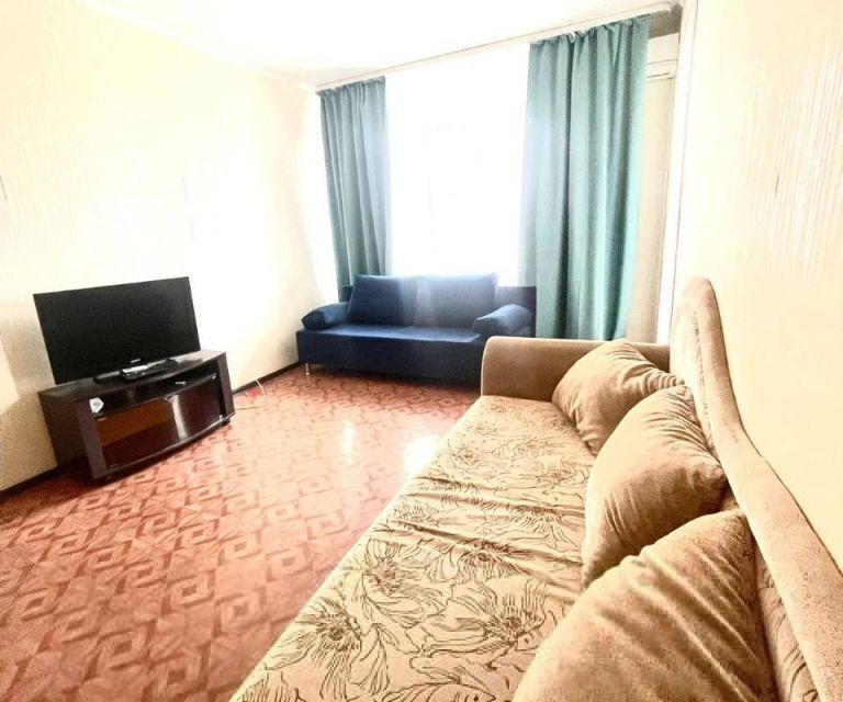 Уютная двухкомнатная квартира с современным ремонтом