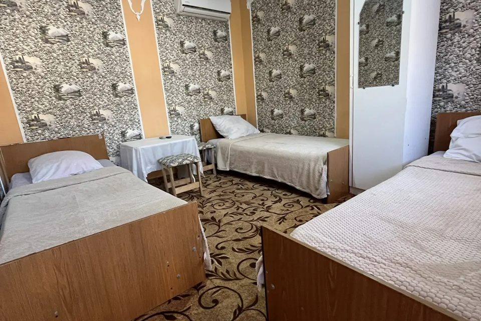 Комната у моря 4