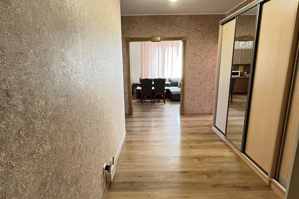 Просторная, 3-х комнатная квартира, с уютной лоджией.