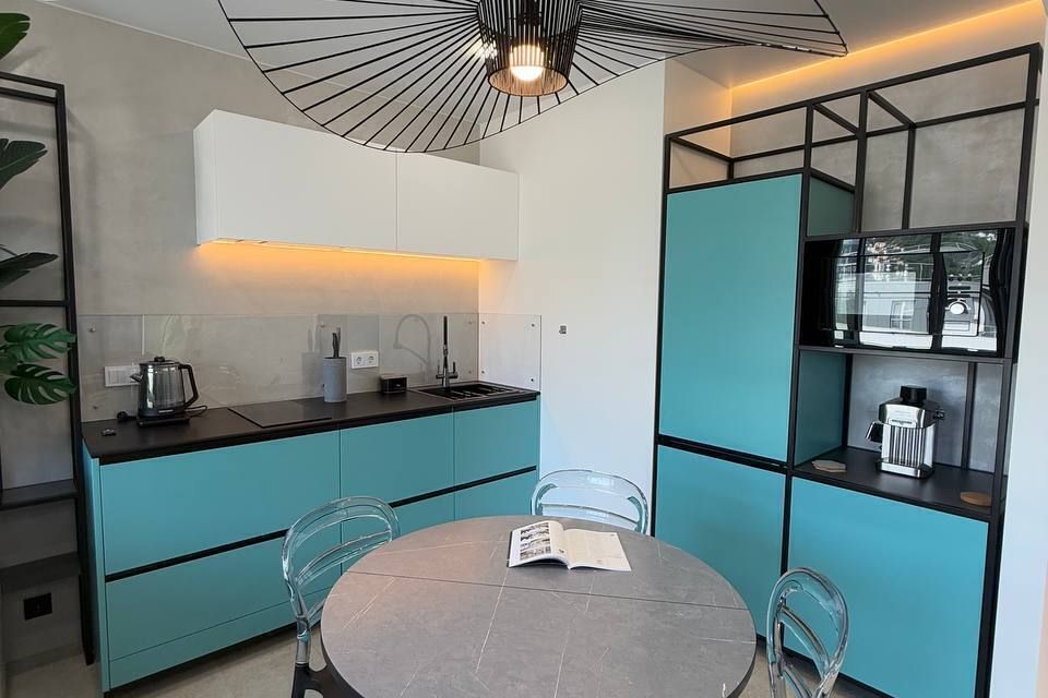 Шикарная квартира Бирюза у моря с открытым бассейном