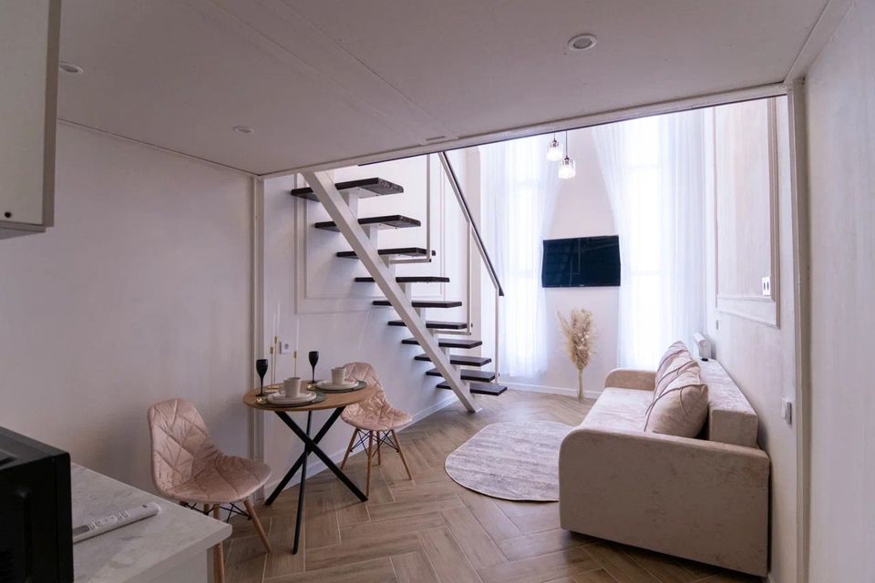 Двухэтажная студия на троих