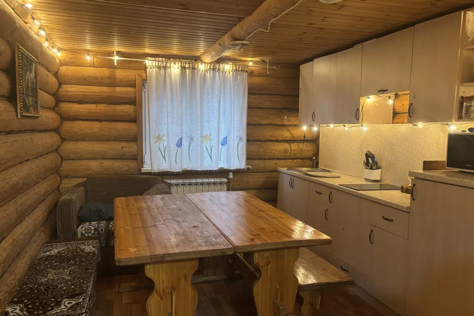 Дом в центре, размещение до 16 человек, 5 комнат, баня.