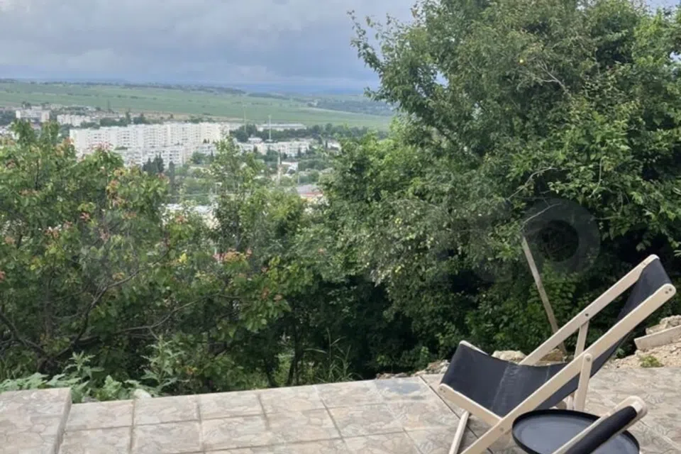 Дом с видом на горы 