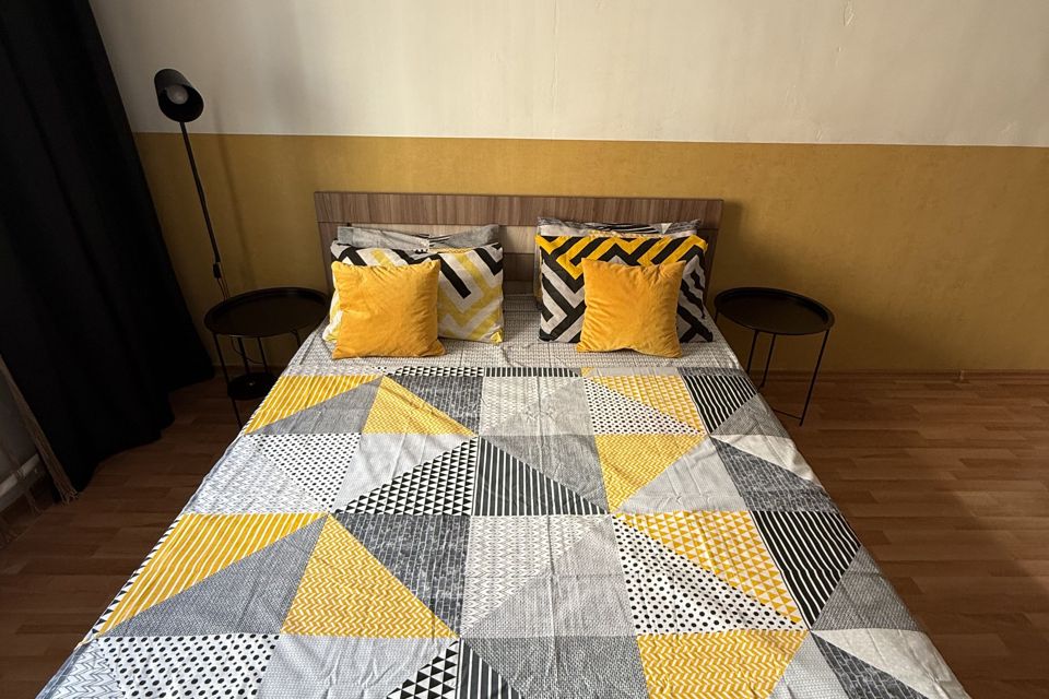 Комфорт у ЖД, удобный выезд в аэропорт. Отчетные документы