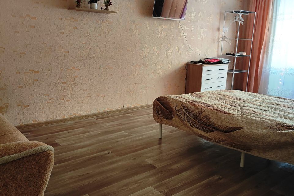 Идеальный вариант рядом с Экономическим институтом