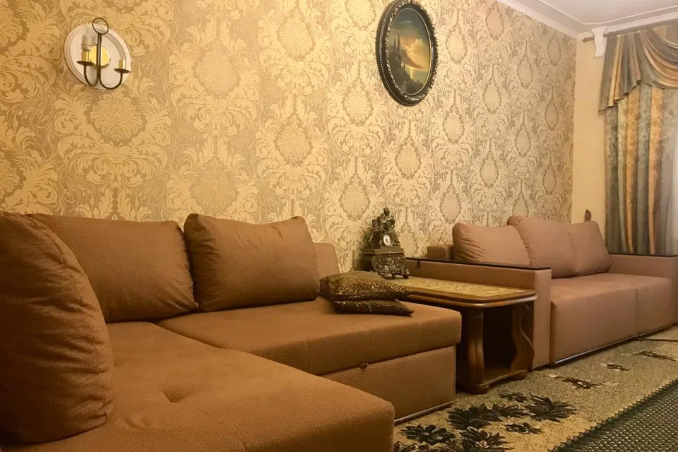 Квартира в центре с отдельным входом.
