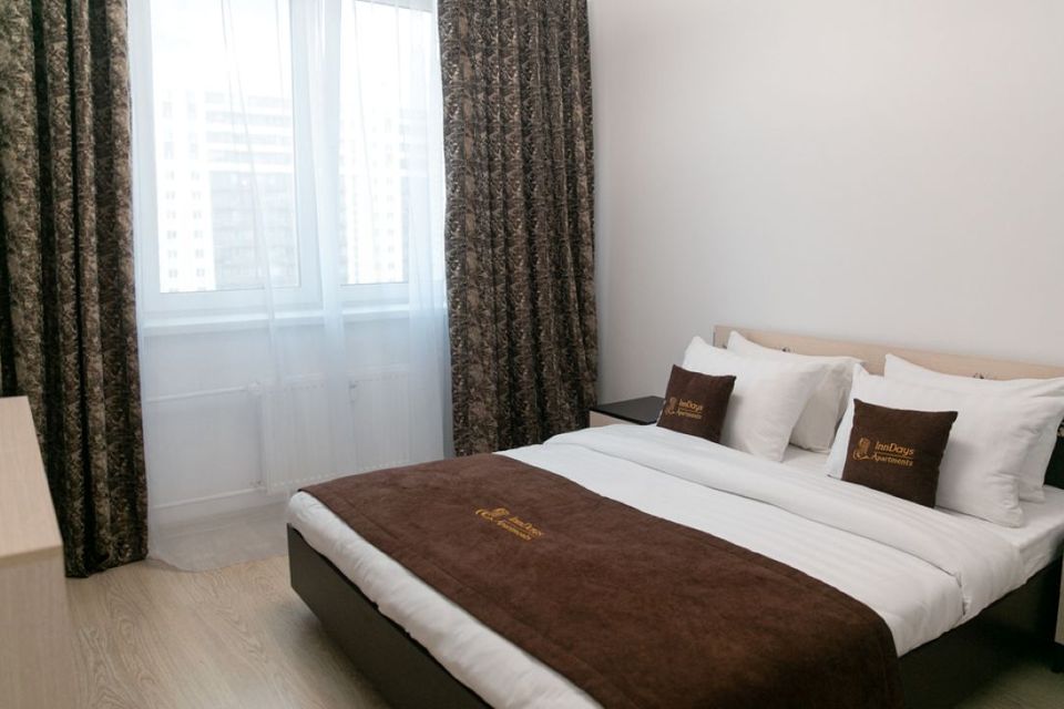 Inndays Apartments, Лог8