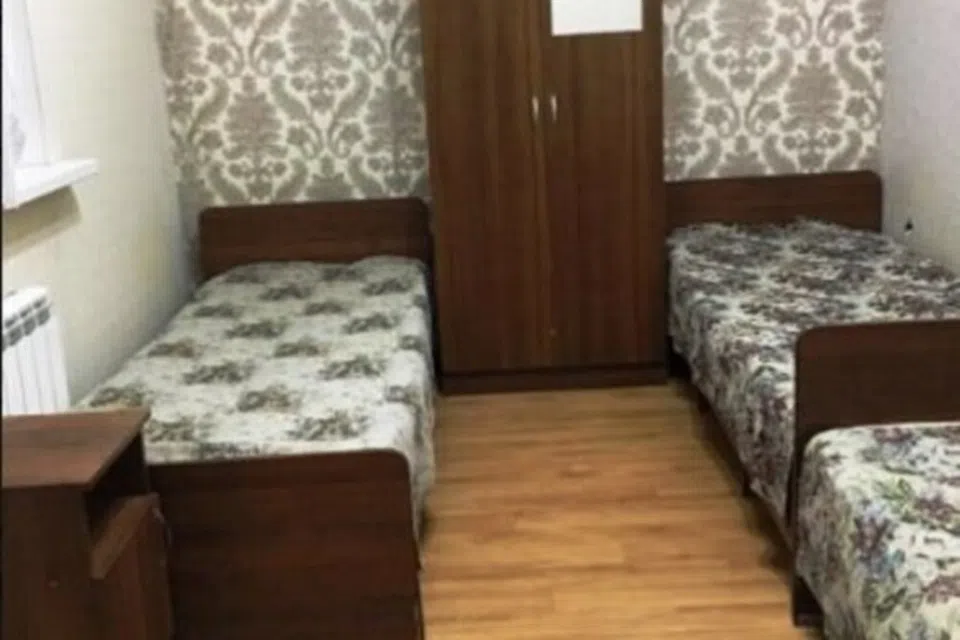 1. Трёхместный эконом