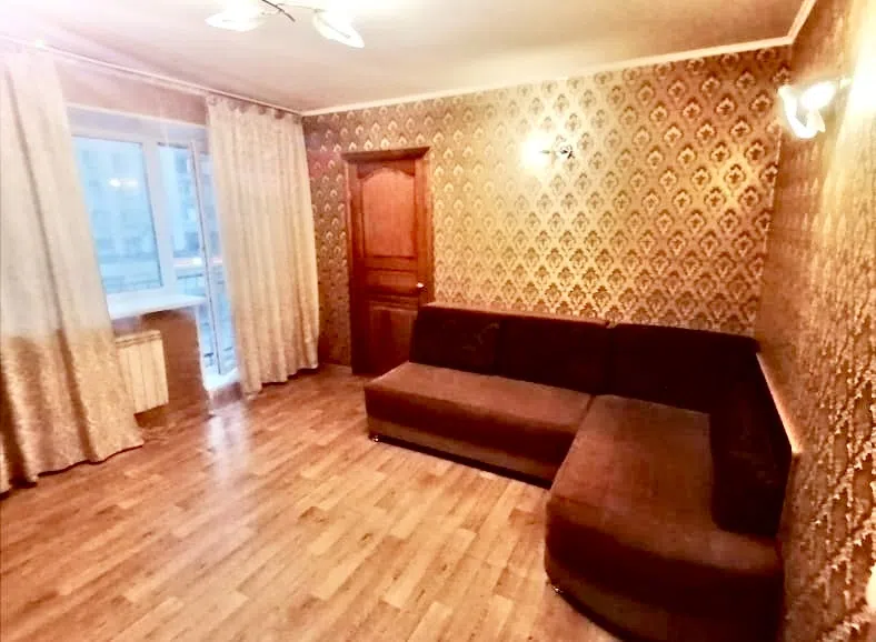 Ж.Д. ВОКЗАЛ, К-тр ГАЛАКТИКА, ЦЕНТР ГОРОДА. 