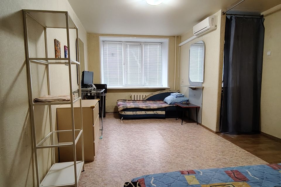 Уютная однокомнатная квартира недалеко от метро Бурнаковская