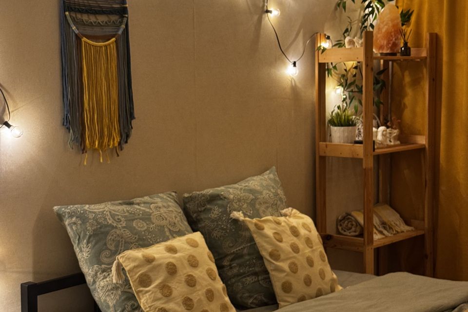 Лоза. Центр. Тишина