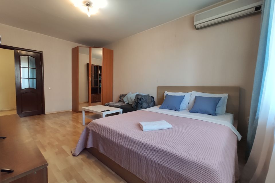 Комфортная 1-комнатная квартира в 9 минутах пешком от метро.